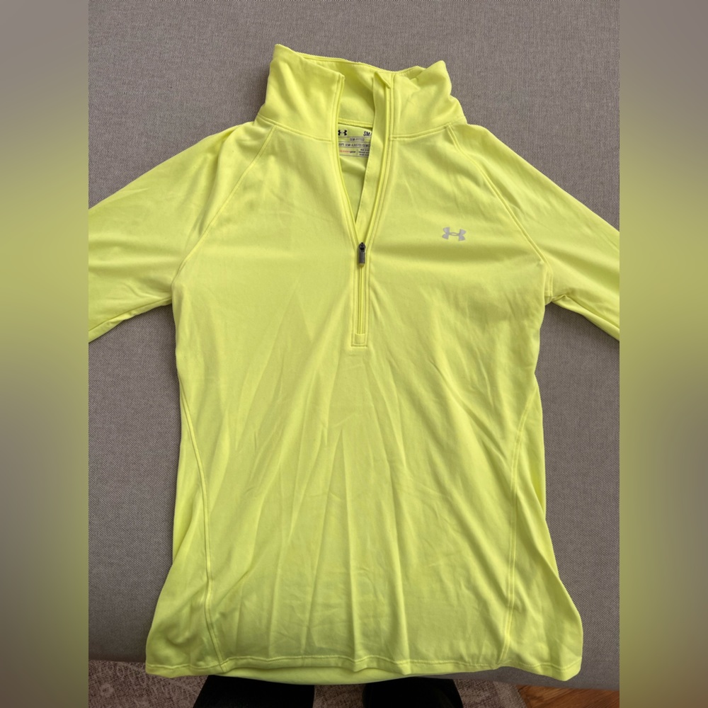 Under Armour Fitted Zip-up Workout Top (Small)